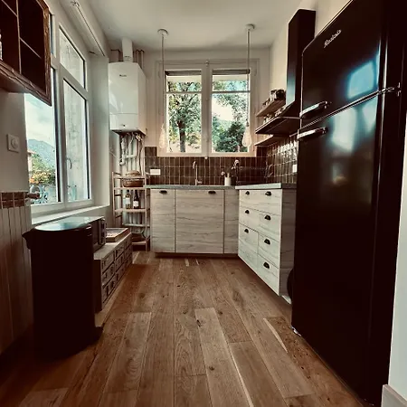 Le Nid De فيلة Cierp